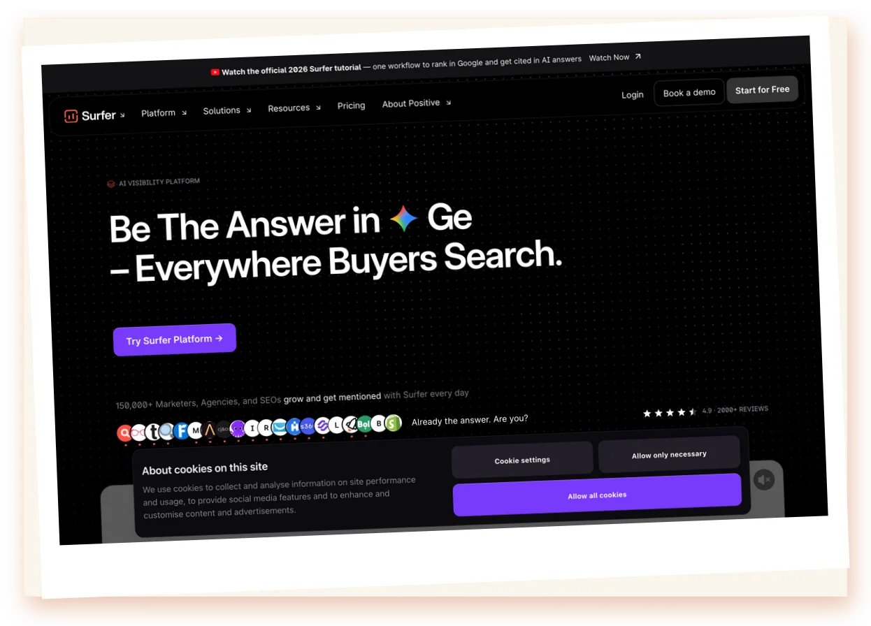 Página de inicio de Surfer SEO mostrando el editor de contenido con puntuación en tiempo real